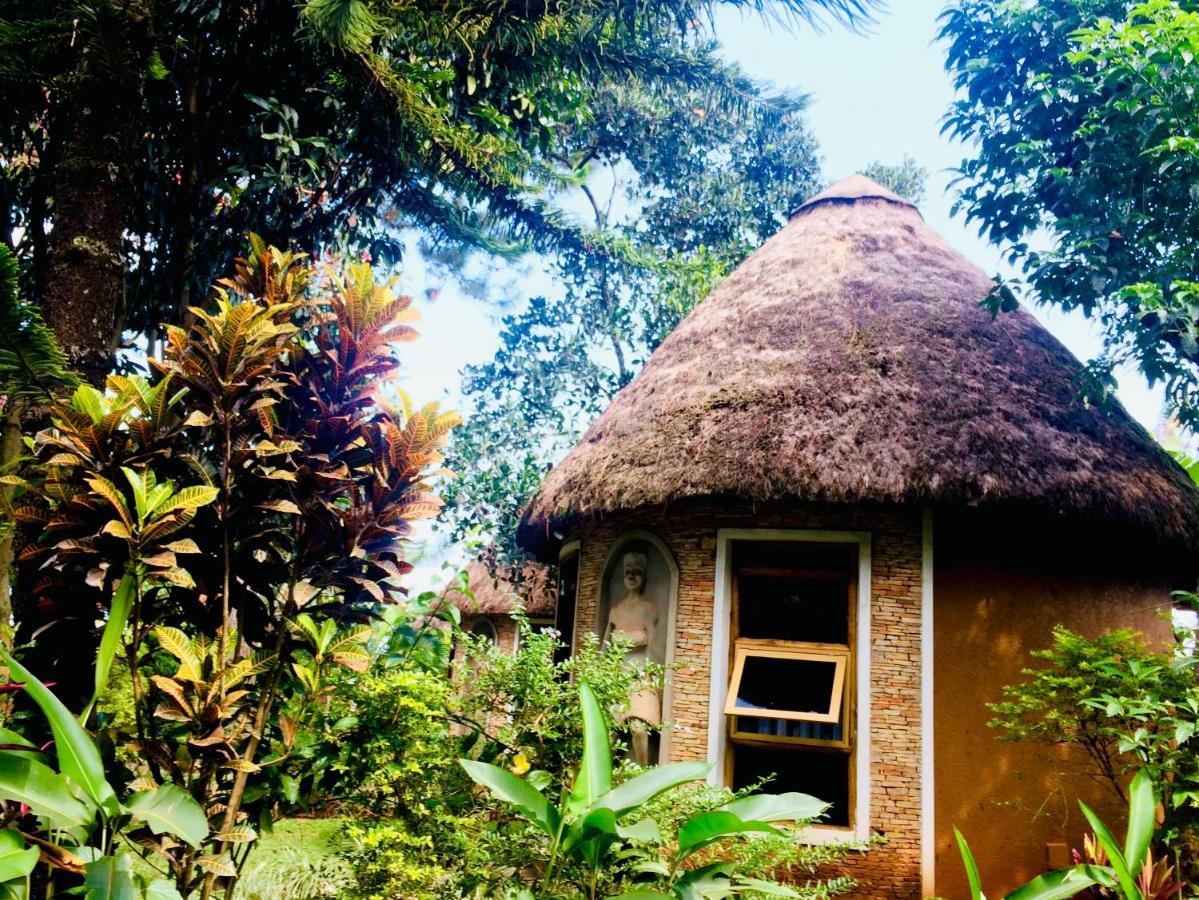 Kaz Garden Cottages Entebbe Exterior photo