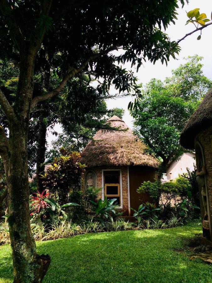 Kaz Garden Cottages Entebbe Exterior photo
