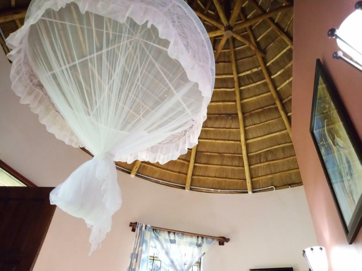 Kaz Garden Cottages Entebbe Exterior photo