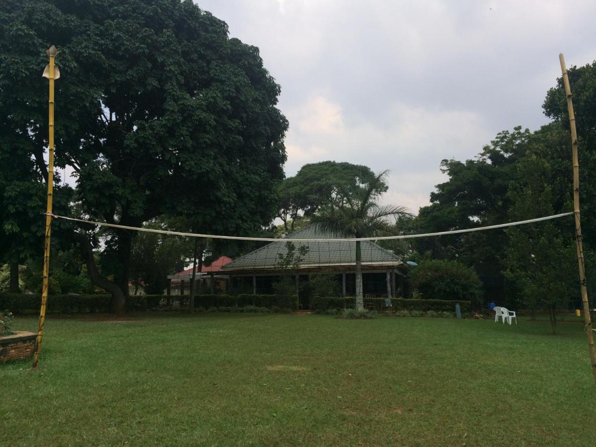 Kaz Garden Cottages Entebbe Exterior photo
